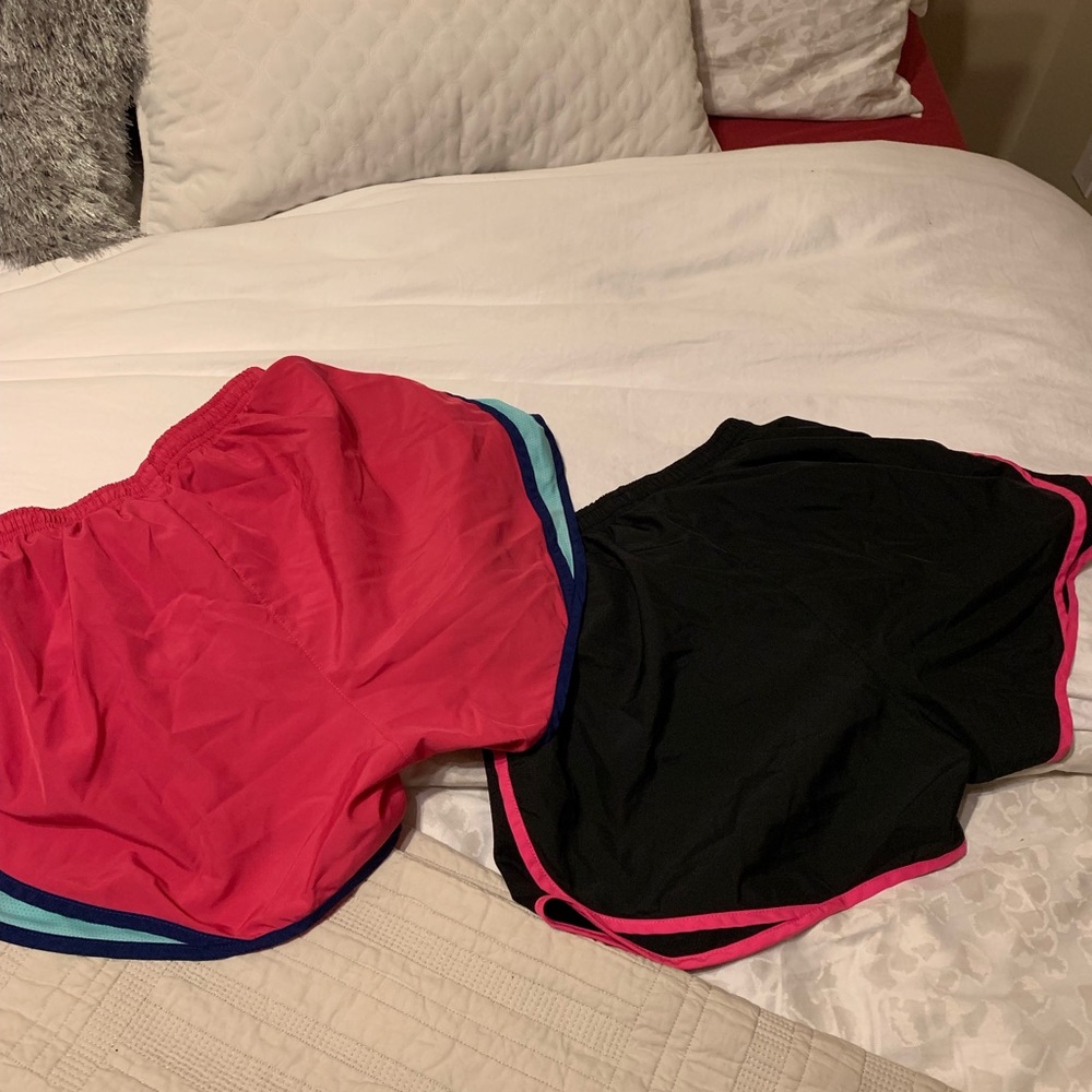 Nike running shorts bundle - Picture 4 of 4